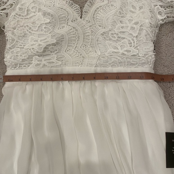 Lulus NWT wedding dress - Picture 9 of 13